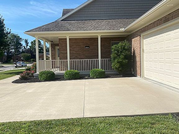 2.5 car garage