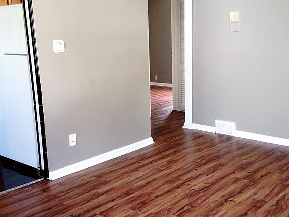 4th image of 18462 Meier St
