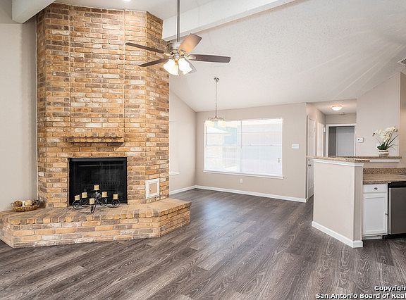 5th image of 2722 Mud Lake Dr