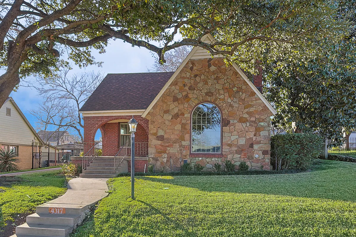 Building Photo - 4317 Pershing Ave