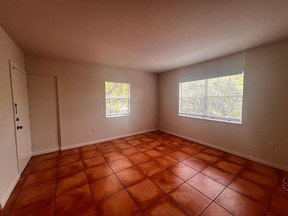 4th image of 504 Santander Ave APT 5