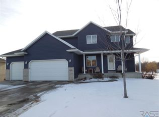 525 W Ivy Rd, Tea, SD 57064