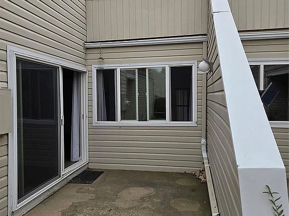 5th image of 13605 E Yale Ave
