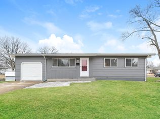 1065 Greeley Dr, Florissant, MO 63031