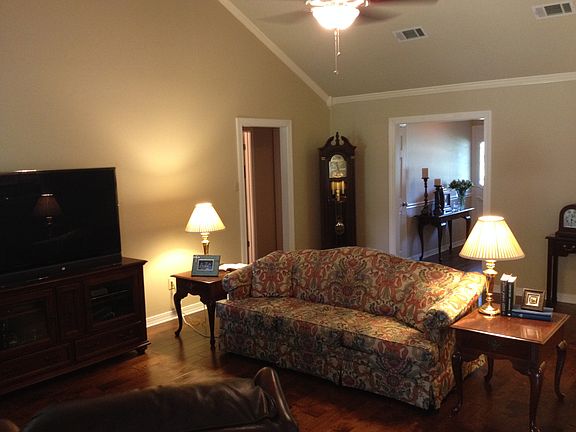 2nd image of 284 Hidden Hollow Dr
