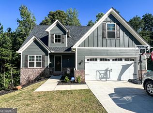 976 Belmont Park Dr, Commerce, GA 30529