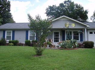 221 Stormy Dr, New Market, AL 35761