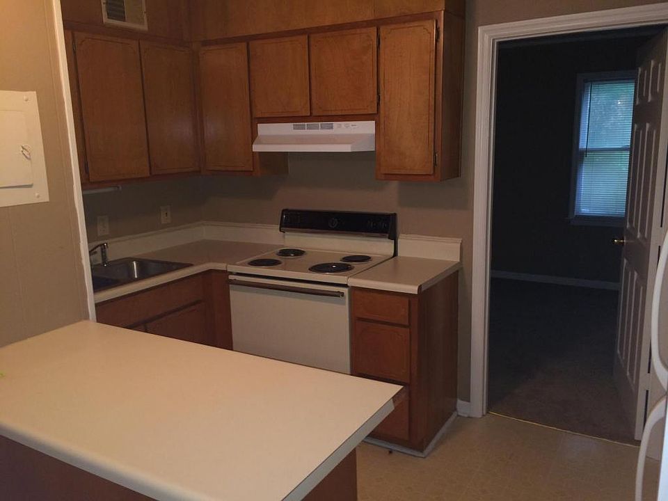 2nd image of 241 Riley Ave #Ca-3