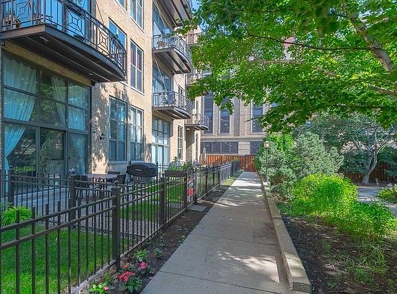 2nd image of 1330 W Monroe St APT 108