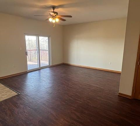 4th image of 425 Thornton St APT E