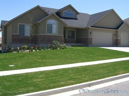1st image of 2734 S Day Lilly Dr