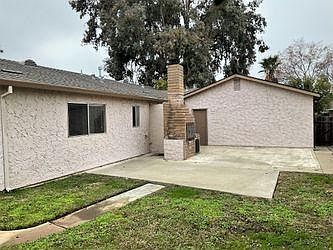 4th image of 40721 Birchgrove Way