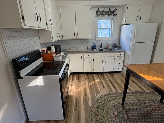 5th image of 418 N Bridge St #1