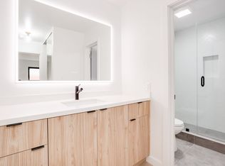 950 Larrabee St APT 105, West Hollywood, CA 90069