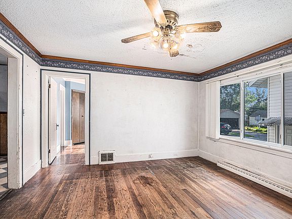 5th image of 337 W 18th St