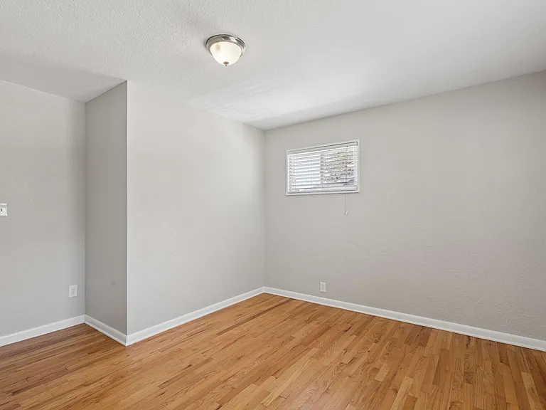 3145 S Fox St — Photo 27