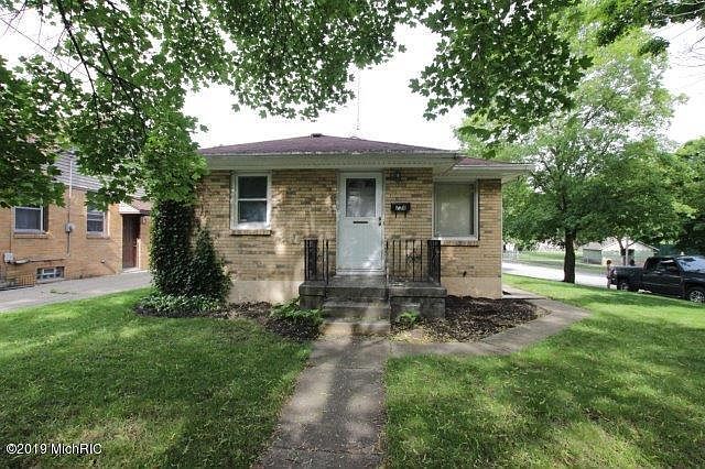 1st image of 734 Valley Ave NW