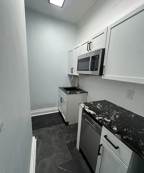 1211 Madison St #1 — Photo 6