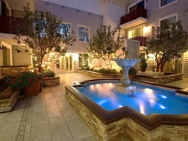 Bel Air Vista — Photo 1
