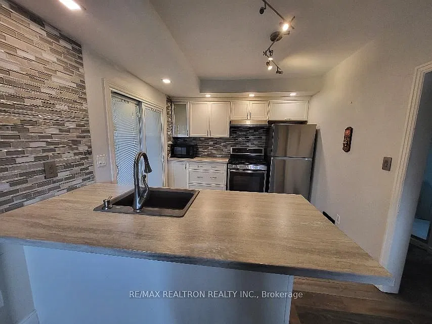 2 bed, $1,950 — Photo 4