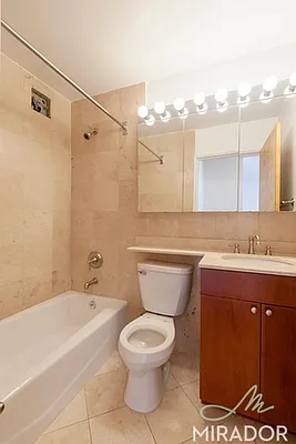 Rented by Mirador Real Estate | media 33