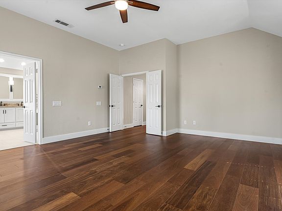 3rd image of 7001 Jasper Dr