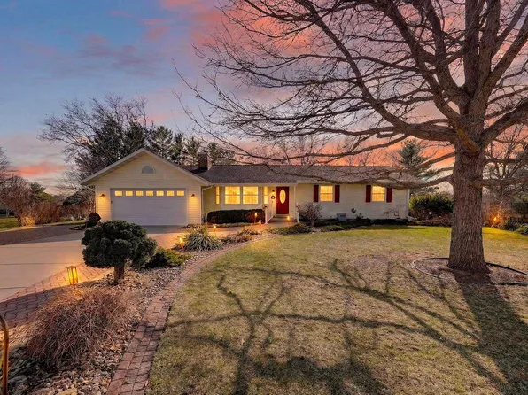3506 Greendale Ct, Janesville, WI 53546