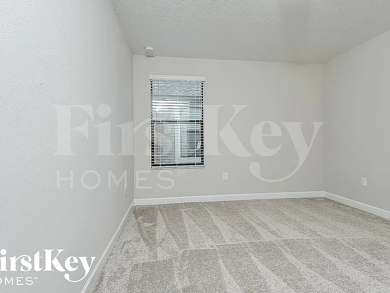 9823 Ivory Dr — Photo 6