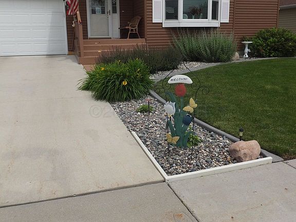 4th image of 1211 Goldenwood Dr