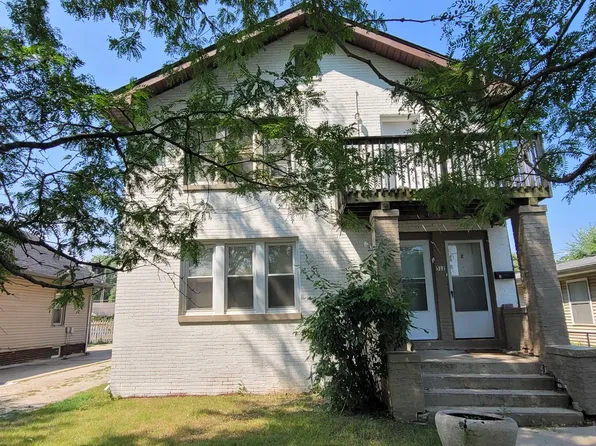 512 Powell Ave, Waukegan, IL 60085