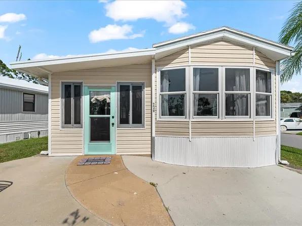 228 Lancer Dr, Nokomis, FL 34275