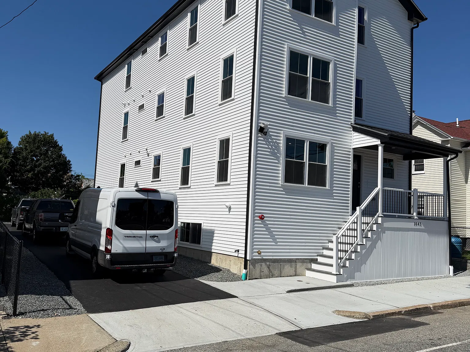 4 bed, 1300 sqft, $2,800 — Photo 1