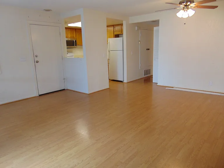 35 Stenner St #B — Photo 6