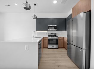 17 Avenue E #305, Bayonne, NJ 07002