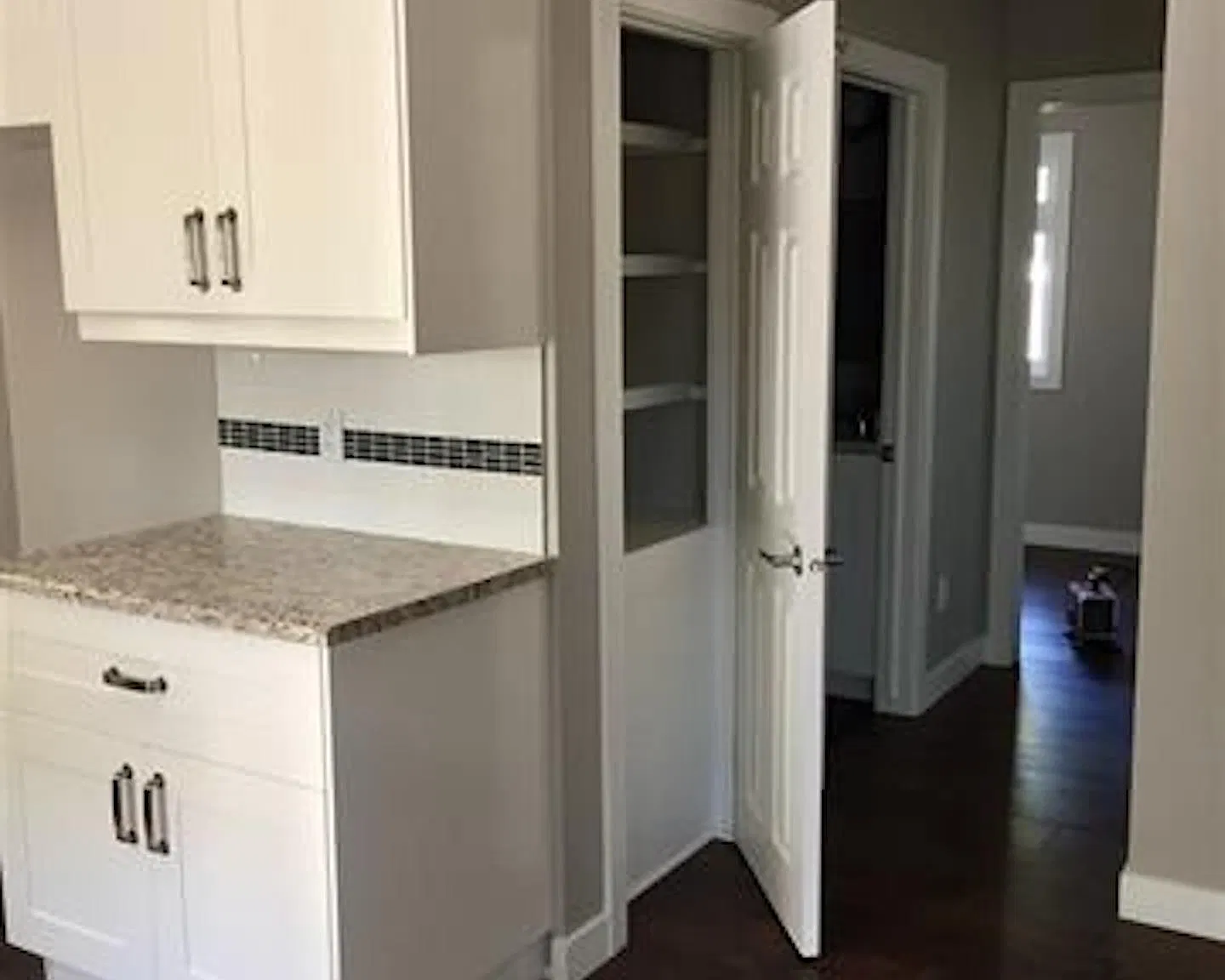4 bed, 2.0 bath, 633 sqft, $1,997 — Photo 4
