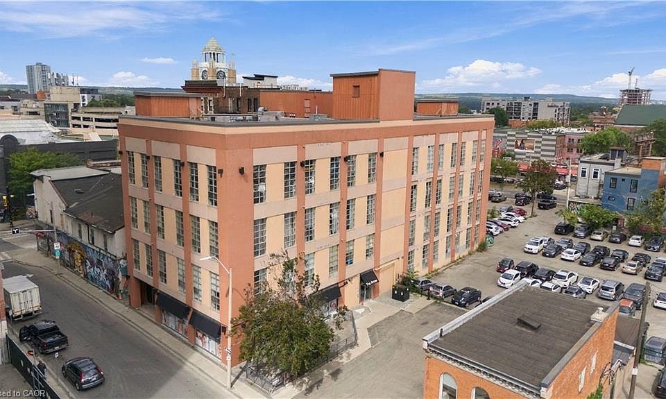 1st image of 11 Rebecca St #105