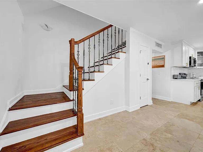 4924 Shetland Ave — Photo 16