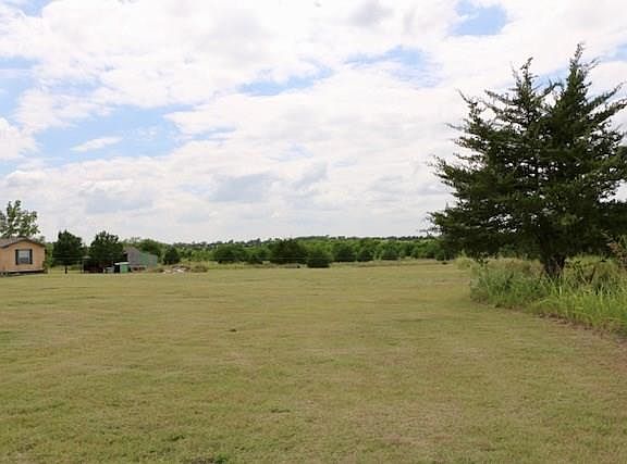 4th image of 3996 County Road 4415