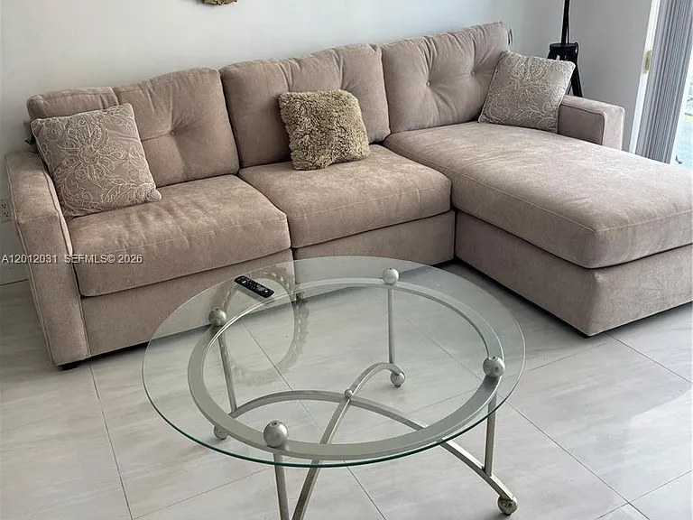 335 Biscayne Blvd #2900 — Photo 9