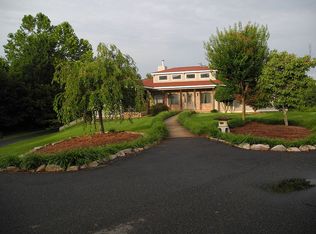 888 Hester Dr, Cumming, GA 30028