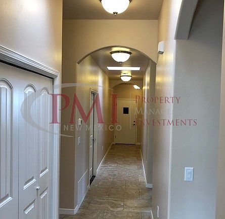 3rd image of 1941 Pella Ct