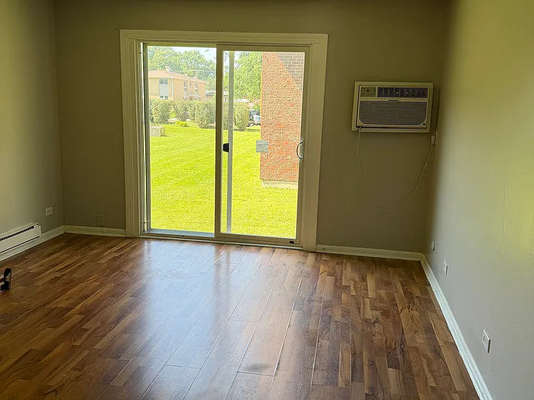 314 Kathleen Dr #3 — Photo 2