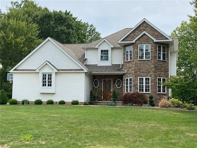242 W Parkside Dr photo 1