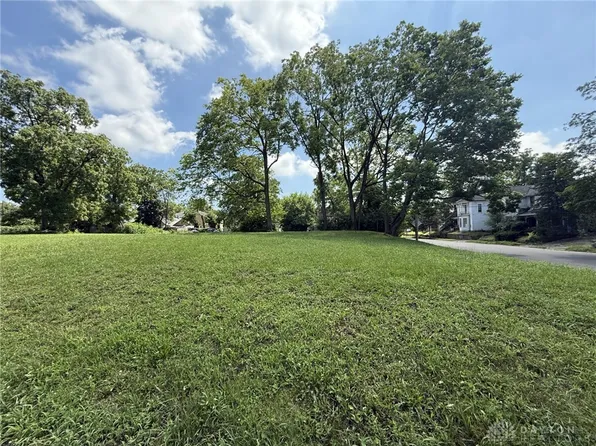 681 W Jefferson St, Springfield, OH 45506