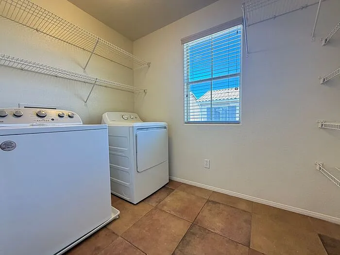 8949 Carlina Canyon Ct — Photo 10
