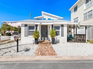 21 80th Ave, Treasure Island, FL 33706