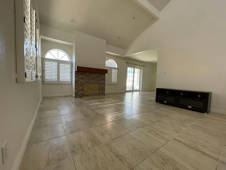 1215 Bayport Cir — Photo 4