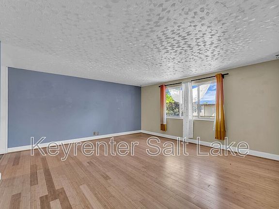 4th image of 4933 W Kathleen Ave
