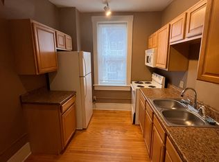 1375 Iowa St #1, Dubuque, IA 52001