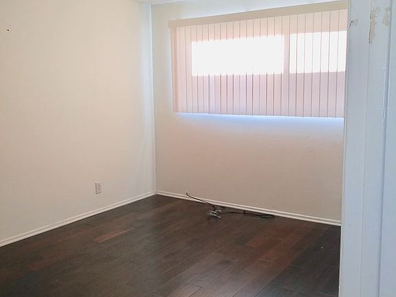 4th image of 21809 Lanark St APT 24